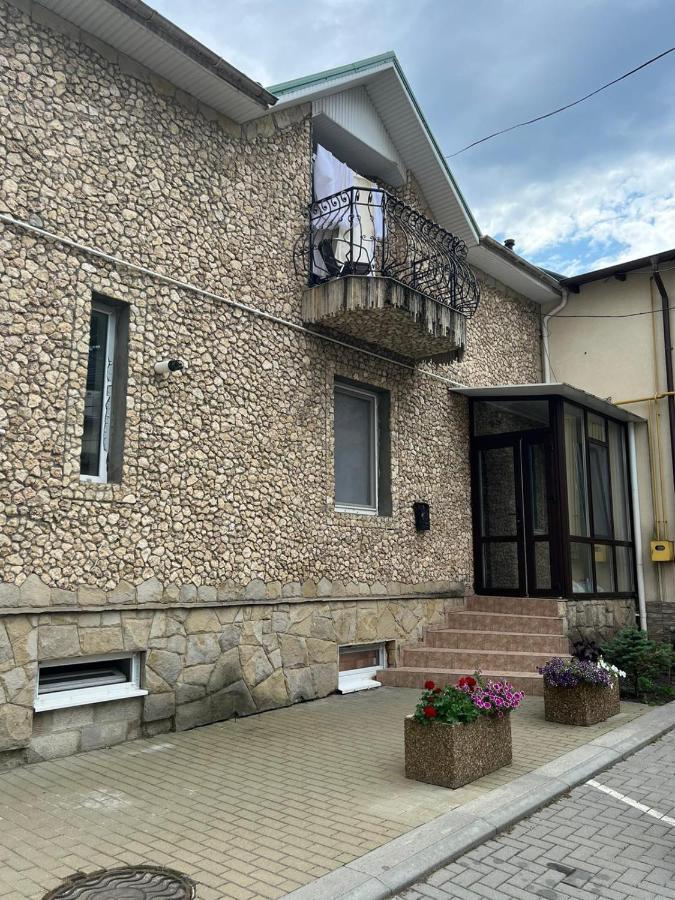 Casa Centru Chisinau Villa Exterior photo